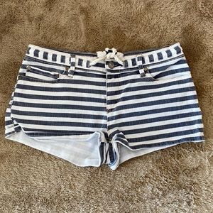 Roxy striped denim jean shorts, size 28 (7)